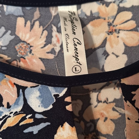 Per Seption -Large Floral -Navy w/Peach, Tan, & Blue Flowers - Long Bell Sleeves - Picture 4 of 8